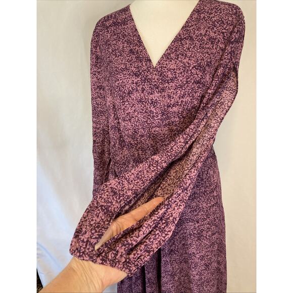 Halston Ruffle V-Neck Maxi Wrap Dress Split Sleeve Tie Waist Purple Size Large - Picture 3 of 10
